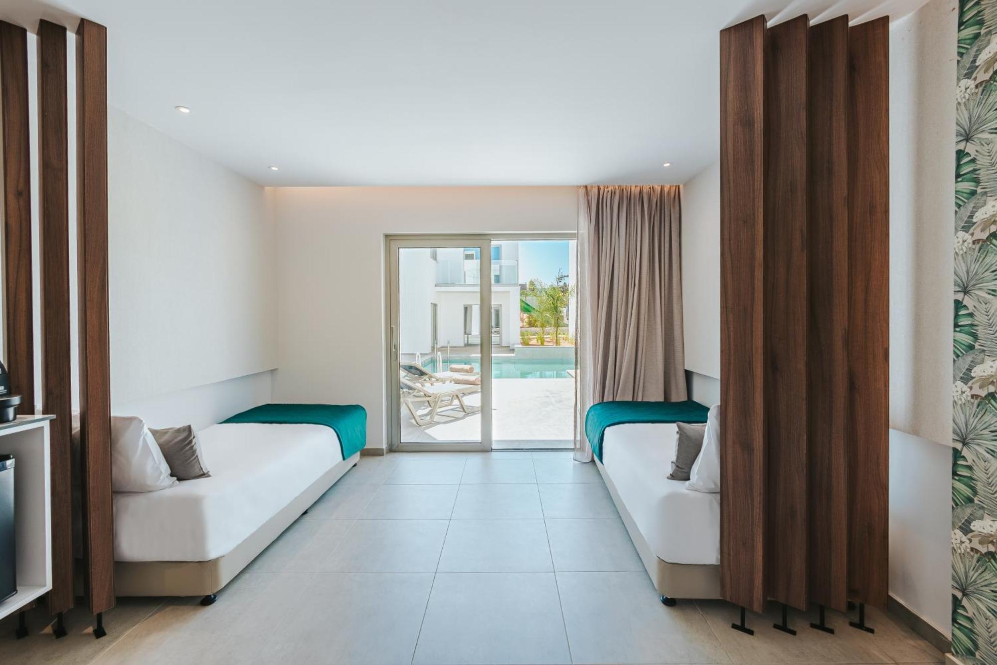 Hotel Atlantica Sungarden Park à Ayía Nápa Extérieur photo