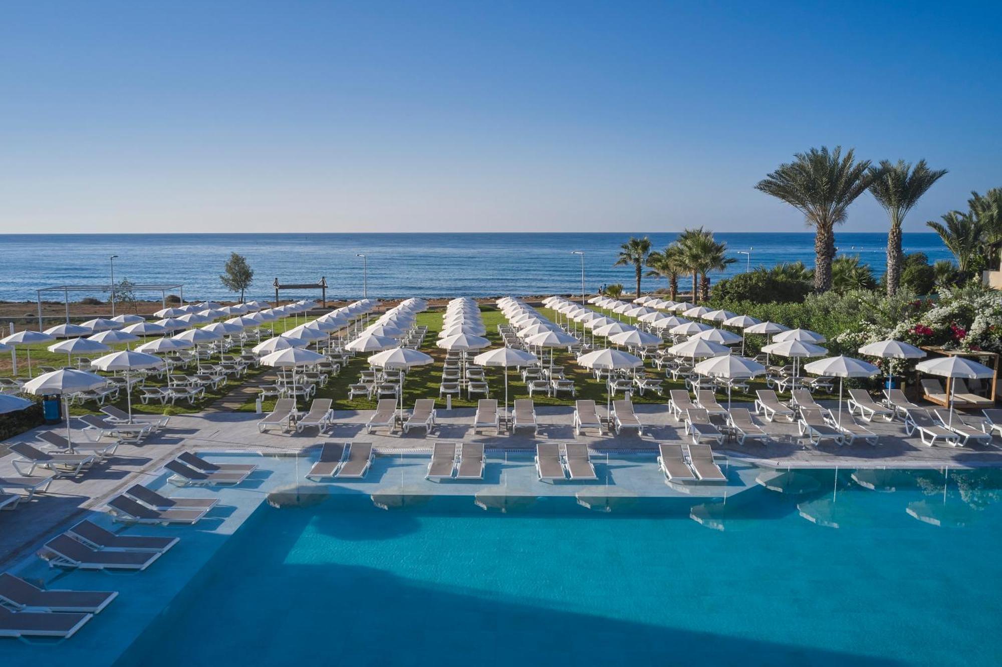 Hotel Atlantica Sungarden Park à Ayía Nápa Extérieur photo