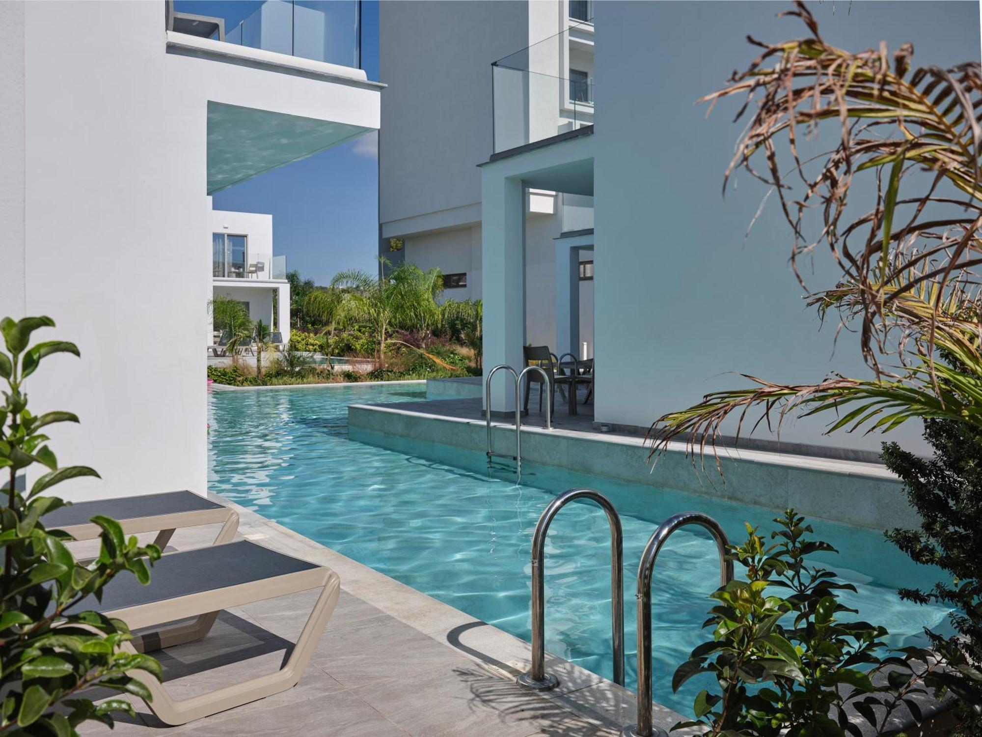 Hotel Atlantica Sungarden Park à Ayía Nápa Extérieur photo